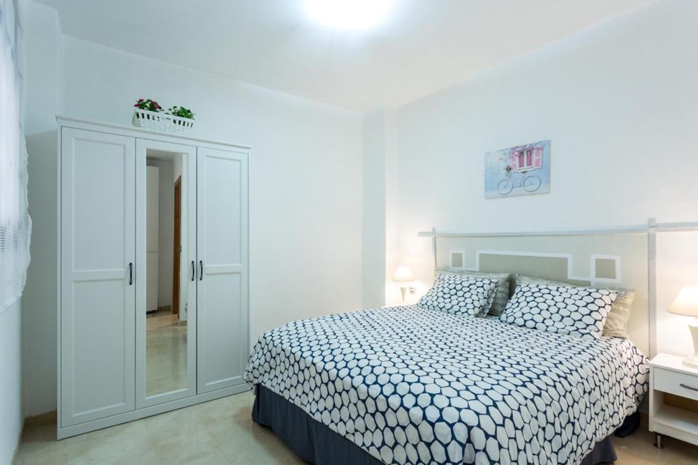 Apartamentos en San Lorenzo Sevilla Bagian luar foto