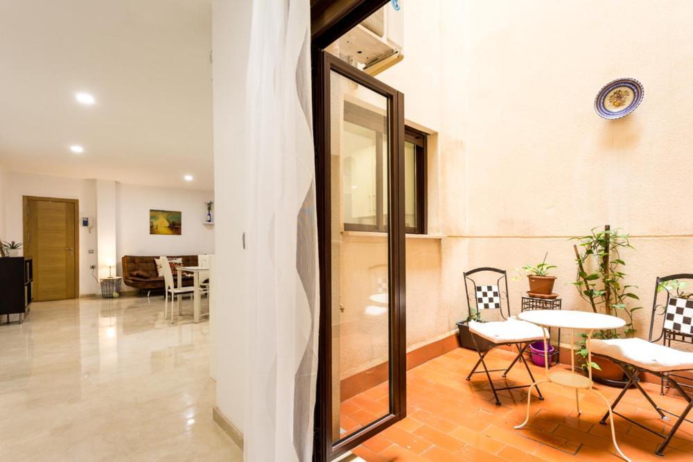 Apartamentos en San Lorenzo Sevilla Bagian luar foto